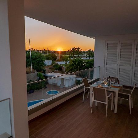 Sunset Condominium Lagos Exteriör bild
